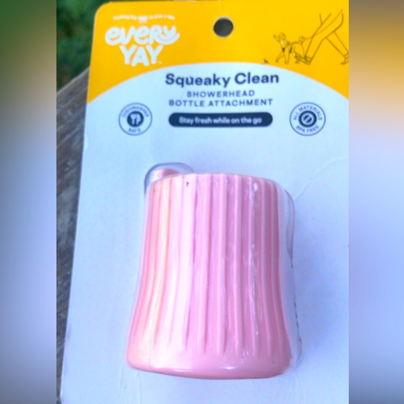 Free Doggy 🐶 shower in a bottle! 🤩 - Picture 2 of 2